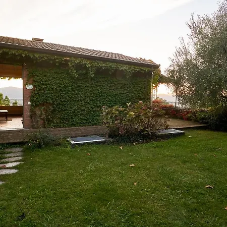 Daire Sleeps 4 Pool Air Con