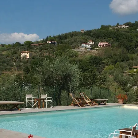 Daire Sleeps 4 Pool Air Con Castelnuovo Magra